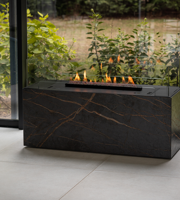 LAURENT FIREPLACE WITH NEO BURNER